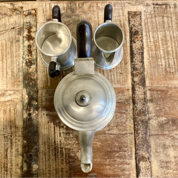 Vintage Stieff Pewter P1-23 Coffee or Tea Pot with Sugar and Creamer Set - Picture 8 of 16